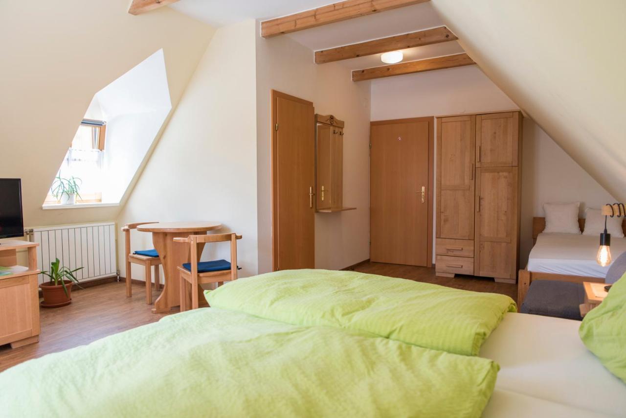 Heurigengasthof Prinz Krumau am Kamp Luaran gambar